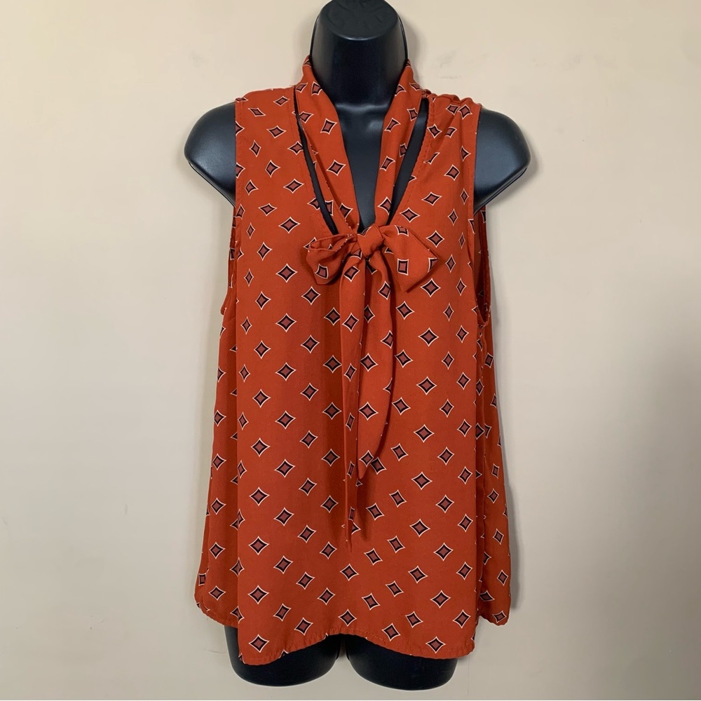 3/$15 SALE Forever 21 Orange Geometric Diamond Pattern Neck Tie Bow Tank